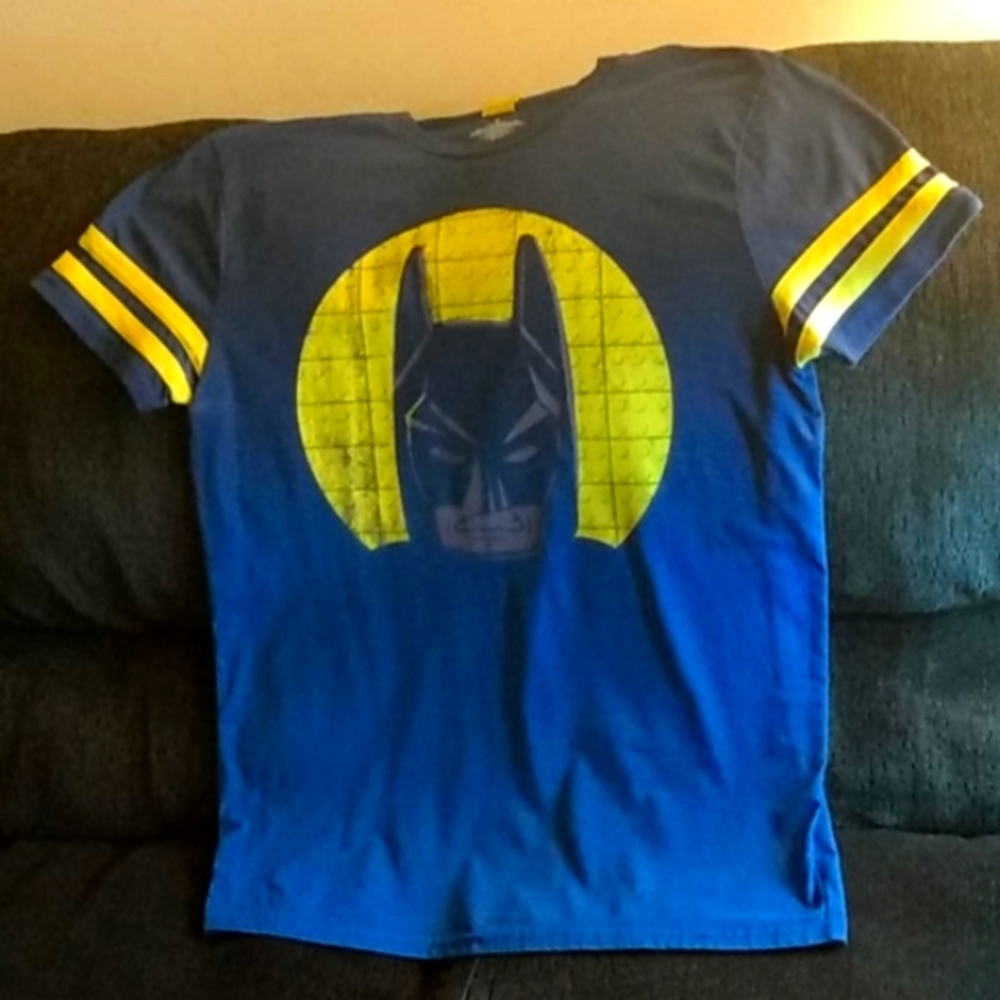 Men's Batman Graphic Tee - Picture 3 of 7